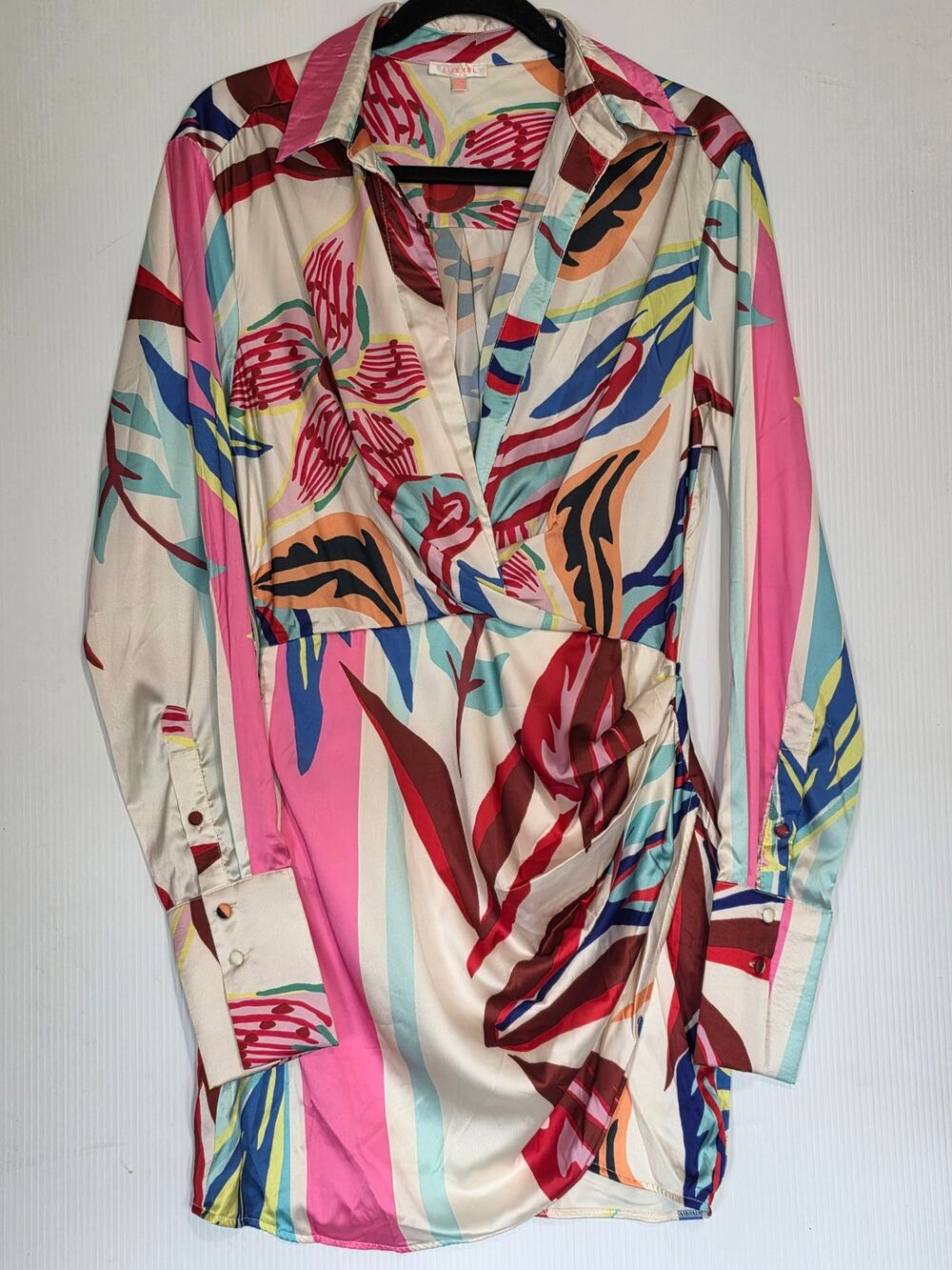 Luxxel Medium M Multicolor Floral Long Sleeve Wrap V-Neck Dress Cocktail Party
